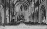 02.HIRSON. INTERIEUR DE L'EGLISE. Taches. - Hirson