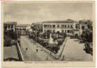 CARTOLINA DI CROTONE PIAZZA UMBERTO I E MONUMENTO AI CADUTI ANIMATA - Crotone