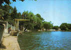 Carte Postale 83. Besse-sur-Issole   Le Plongeoir Du Lac Trés Beau Plan - Besse-sur-Issole