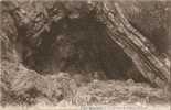 29 - Morgat - La Grotte De Sainte-Marine - Coll. Villard N° 3737 (animée - Non Circulée) - Crozon