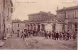 30 - Gallargues - La Place Du Marché - Gallargues-le-Montueux