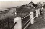 44 THARON PLAGE - La Plage Vue Du Remblai  Poussette CPSM Dentellée Année 1953  EDIT NOZAIS Tenue Bouchaud  X - Tharon-Plage