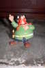 ASTERIX FIGURINE ABRARACOURCIX MAIN EN L´AIR - Asterix