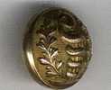 BOUTON ANCIEN REPRESENTANT UN SERPENT - Boutons