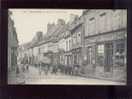 62 Saint Pol Rue D´arras édit L´abeille De La Ternoise N° 141 Animée Magasin Estaminet Penet Loeuillet Plaques émaillées - Saint Pol Sur Ternoise