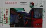 Civilized Board Trip,helping Aged People,umbrella,bus,China 2005 Yuyao Civilization Advertising Pre-stamped Card - Bussen