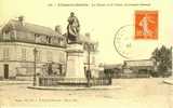 393 - Villers Cotterêts - La Statue Et La Place Alexandre Dumas - Villers Cotterets