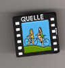 Pin´s  CYCLISME   Magasin   QUELLE  Avec  2  Pin´up - Ciclismo