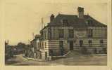 Le Mesle-sur-Sarthe. Orne 61. Place Du Marché, Route D´Alençon. Hôtel Du Boeuf Noir. Maison Chevallier. - Le Mêle-sur-Sarthe