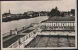 Sablé(Sarthe) - La Piscine(Balzer, Architecte) Et Vue Sur La Ville - Sable Sur Sarthe