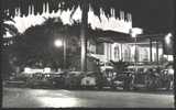 CANNES La Nuit .Le Palm-Beach - Nice Bij Nacht