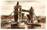 Tower Bridge London. - Puentes