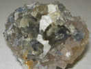 FLUORINE BLEUE VERTE AVEC BARYTINE GALENE CHALCOPYRITE ET QUARTZ 7 X 5 Cm  MARSANGES - Minerals