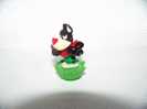 KINDER - Magic Sport2 - TT125 - Herman Le Doberman - Figuren