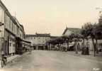 Gers, Nogaro : La Place Jeanne D'Arc - Nogaro