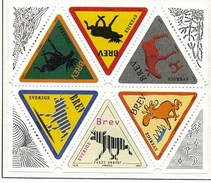 SUECIA 1997 GREATINGS  BLOCK DE 6 SELLOS TRIANGULARES - YVERT 1992-97** - Nuevos