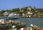 Z - Suisse - NYON -  Bâteau Devant Une Forteresse - Quai Fleuri - Au