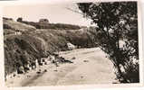 CPSM Noir Et Blanc  CARTERET  La Corniche Et La Plage Vues Du Cap, Le Joyau Du Cotentin - Carteret