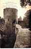 CPA. GISORS. MURAILLES DE LA VILLE ET TOUR DITE DU PRISONNIER. CETTE TOUR MESURE 22M. DE HAUT. 14M. DIAM. SON MUR... - Gisors