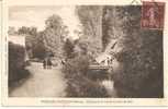 CARTE POSTALE :     VOUILLé LA BATAILLE  ( Vienne)  L ' Auxance Au Lavoir Du Pont De Bois - Vouille