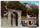 CAVAILLON - Arc De Triomphe, Ruines Romaines    (Voitures : Peugeot 404 Et Estafette) - Cavaillon