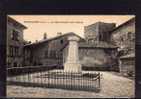 01 PEROUGES Monument Aux Morts, Guerre 1914-18, Ed Vialatte, 192? - Pérouges