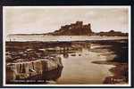 Real Photo Postcard Bamburgh Castle From Beach Northumberland - Ref 272 - Sonstige & Ohne Zuordnung