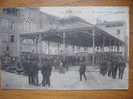 RARE CPA Figeac Lot 46 Midi Pyrénées Place Marché Pharmacie Delmouly Halles Boulangerie Librairie Baudel - Figeac