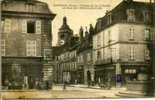 39 - CPA Arbois - Place De La Liberté Et Rue De L'Hôtel De Ville - Arbois