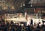 STADIUM / STADE / STADIO : MATCH De BOXE En SALLE De SPORTS à VITKOVICE En TCHÉCOSLOVAQUIE - 1983 (b-496) - Boxe