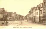 Breteuil (Oise) - Place Du Marché Aus Herbes - Breteuil