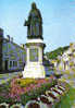 Carte Postale 52.  Joinville  Et La Statue De Jean-Sire-de-Joinville Et La Banque  Varin Trés Beau Plan - Joinville
