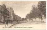 33 - PAUILLAC  -  Avenue Du Port Sur Les Bords De La Gironde  -  Animée - Pauillac