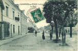 CHAMPIGNY SUR VEUDE -  La Place -  Voy. 1911, Parfait état - Champigny-sur-Veude