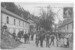 27 ))) FL)  LE MESNIL SUR L ESTREE, La Place Du Marché, N° 4 Ch Foucault édit, TRES ANIMEE - Pont-de-l'Arche