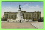 LONDON - QUEEN VICTORIA MEMORIAL & BUCKINGHAM PALACE - ANIMATED - - Buckingham Palace
