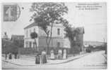 93 )) ROSNY SOUS BOIS, Angle Des Rues D'Avron Et De Rochebrune, ANIMEE, E Tremeau édit, ** - Rosny Sous Bois