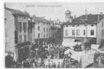 01 )) MONTLUEL, La Place Carnot Un Jour De Marché, M Brossette - Montluel