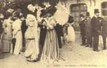 CPA. REPRO.  PARIS. AUX COURSES. UN COIN DE PESAGE. - Horse Show