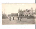 CPA   LE FOLGOET  Le Doyenné,ancien Chateau De La Duchesse Anne ,le Calvaire - Le Folgoët