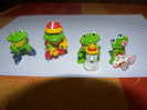 KINDER 4 FIGURINES GRENOUILLES - Other & Unclassified