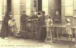 CPA. REPRO.   LE CROTOY. LA MARCHANDE DE POISSONS. - Shopkeepers