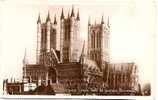 THREE TOWER VIEW OF LINCOLN CATHEDRAL. - Andere & Zonder Classificatie