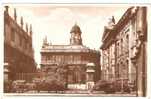 18940)cartolina Illustratoria  Old Claredon Press And Sheldonian Theatre. - Oxford