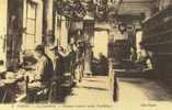 CPA. REPRO. THIERS. LA COUTELLERIE. DERNIERS TRAVAUX AVANT L'EMBALLAGE. - Industrie