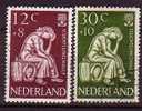 Q8721 - NEDERLAND PAYS BAS Yv N°717/18 - Used Stamps