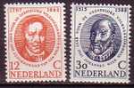 Q9505 - NEDERLAND PAYS BAS Yv N°724/25 * - Unused Stamps