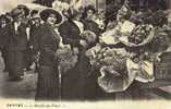 CPA. REPRO. TRES ANIME. MARCHE AUX FLEURS. A CANNES. EN 1900 - Marchés