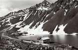 CARTE PHOTO  Noir Et Blanc   DAVOS PLATZ Ospizfluela Mit Schottensee U Fluela Scharzhorn( Legerement Dentelee) - Davos