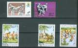 Arts Martiaux Divers : Lot N°02 De 5 Timbres Différents  URSS - LAOS - Pieds Poings - CUBA - TAEKWONDO - Ohne Zuordnung